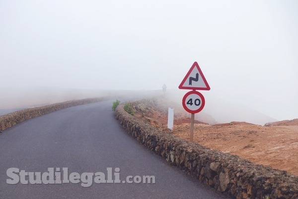 Autovelox nascosto? È possibile annullare la multa