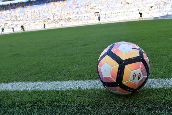 Il tesseramento dei giovani calciatori, le sue limitazioni e la stipula di contratto di natura professionistica