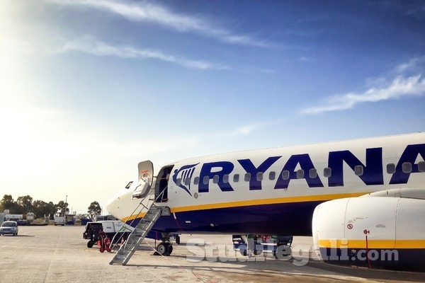 Bagaglio a pagamento Ryanair: sanzione da 3 milioni